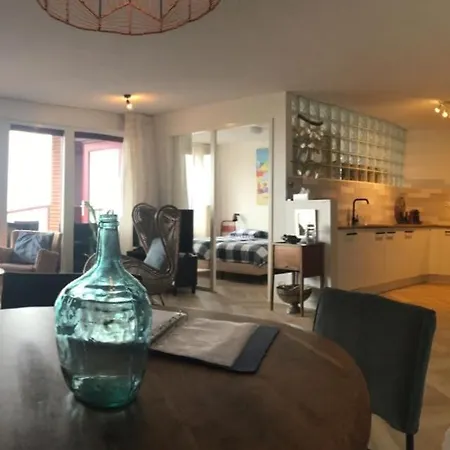 Strandhuis * 海边的艾格蒙特